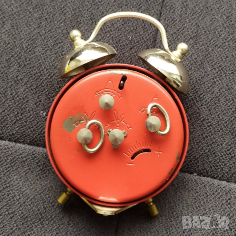 Съветски часовник Слава, снимка 2 - Антикварни и старинни предмети - 51786641