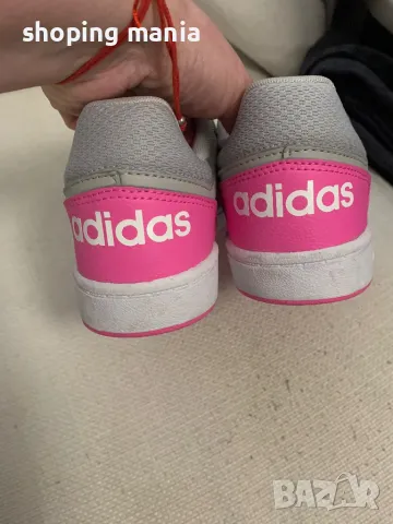 Нови маратонки adidas 35 номер , снимка 2 - Детски маратонки - 49518158