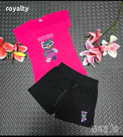 Moschino дамски комплекти Различни цветове , снимка 2 - Комплекти - 50372176