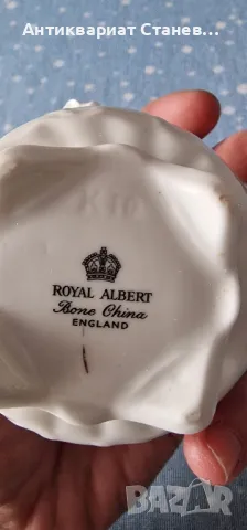 Чудесен малък порцеланов букет Roayal Albert

, снимка 7 - Антикварни и старинни предмети - 48549764