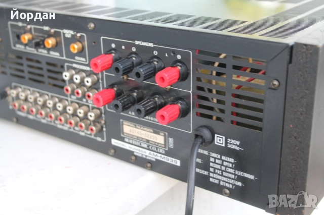 Усилвател ''Akai AM-M939'' , снимка 12 - Ресийвъри, усилватели, смесителни пултове - 51795568
