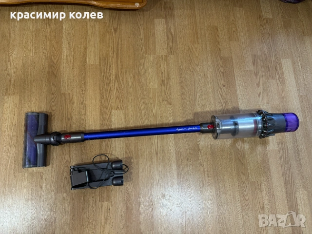акумулаторна прахосмукачка "DYSON V11"