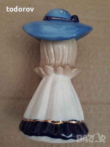 Порцеланова фигура Момиче, снимка 2 - Антикварни и старинни предмети - 40383581