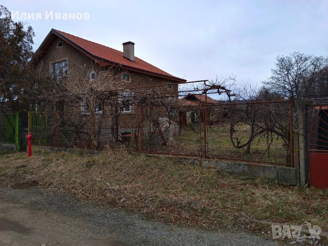 КЪЩА с двор един декар област Перник, с. Долна Диканя, снимка 4 - Къщи - 44286303