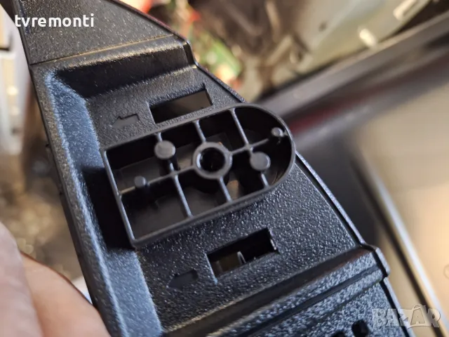 крачета оригинална стойка телевизор Toshiba модел 32WA2363DG, снимка 3 - Стойки, 3D очила, аксесоари - 48700359