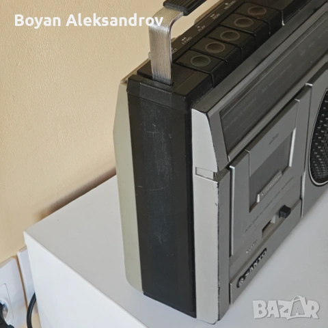 SANYO M2429FZ – винтидж радио‑касетофон, 1982г., снимка 7 - Радиокасетофони, транзистори - 53647879