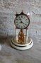 Настолен годишен механичен часовник, снимка 1 - Антикварни и старинни предмети - 40577375