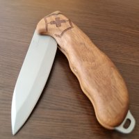 Victorinox Hunter Pro Wood, снимка 6 - Ножове - 41417994
