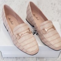 Дамски елегантни обувки на нисък ток, снимка 3 - Дамски елегантни обувки - 34412167