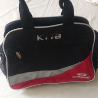 Спортна чанта, снимка 1 - Чанти - 40955252