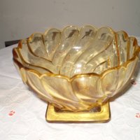 Винтидж арт деко 1930 стъклена купа кехлибарен цвят , снимка 3 - Други ценни предмети - 41709650