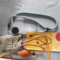 Античен живачен апарат за кръвно налягане, снимка 5 - Антикварни и старинни предмети - 42389415