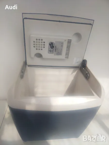 Хладилна чанта MOBICOOL 32W 12V  С обем 26 литра Изпращам по Еконт с преглед и тест. Dometic-Waeco, , снимка 1