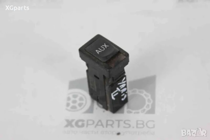 AUX извод за Toyota Yaris II (2005-2012), снимка 1