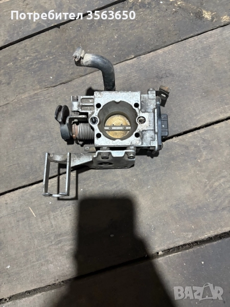 Дроселова клапа за голф 3 1.8 90, снимка 1