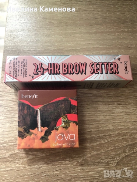 Козметика на Benefit , снимка 1