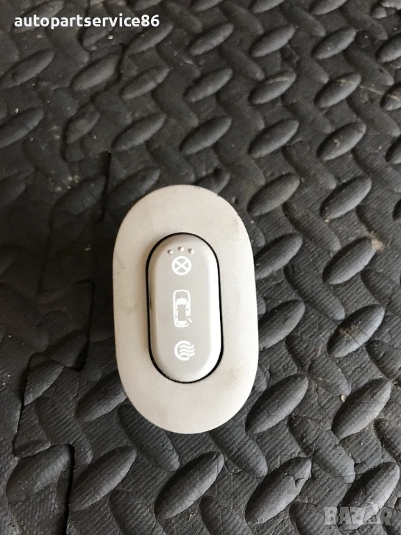 Бутон за повдигане на задно дясно стъкло за KIA Carnival (2006–2011) 93590-4D600, снимка 1