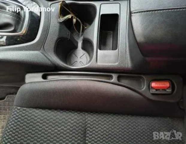 Комплект за автомобил - органайзер между седалките и бонус реставратор, снимка 5 - Аксесоари и консумативи - 53619647