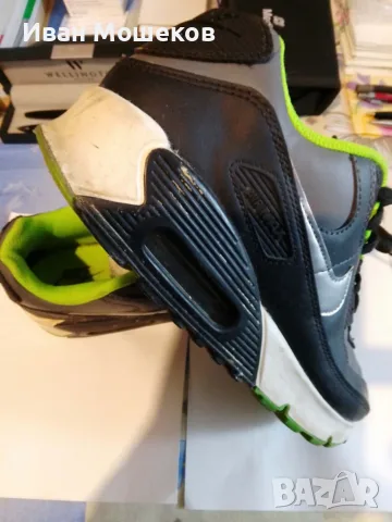 Дамски маратонки NIKE, снимка 2 - Маратонки - 56247477