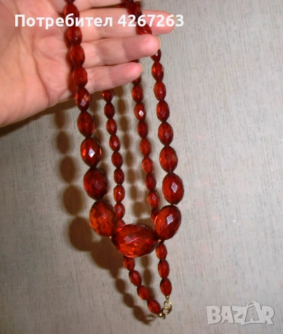 Старинна кехлибарена огърлица от фасетирани бакелитени мъниста черешов кехлибар, снимка 4 - Антикварни и старинни предмети - 52293850