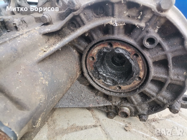 Скоростна кутия от Т4 2,5 TDI, снимка 3 - Части - 51894438