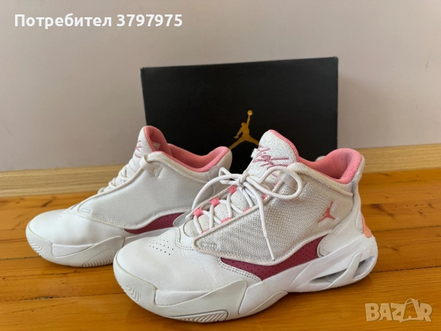 Дамски обувки Nike Jordan 4 Max Aura, снимка 5 - Други - 53746774