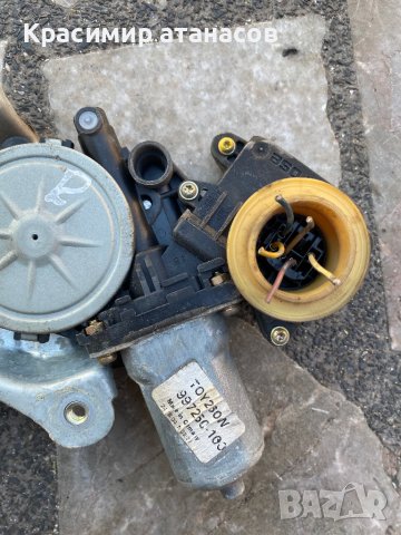 Машинка ел. стъкло задна дясна за Тойота корола версо.69830-0F020.997250-100, снимка 4 - Части - 39731784