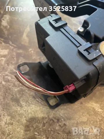 BMW e61 моторче задна чистачка с брава, снимка 4 - Части - 47685657