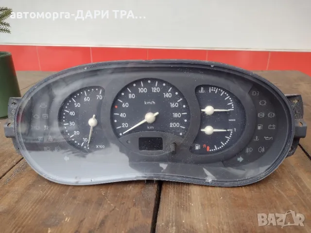 Табло уредно Километраж за Рено Меган бензин 1997 