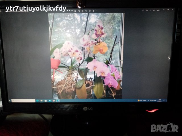 Компютърна конфигурация с монитор,клавиатура,мишка и камера., снимка 7 - За дома - 39987310