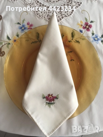 кръгла покривка за маса със салфетки, снимка 2 - Покривки за маси - 52865418