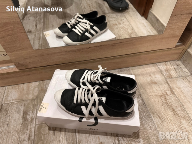 Оригинални маратонки Адидас, снимка 5 - Маратонки - 20646451