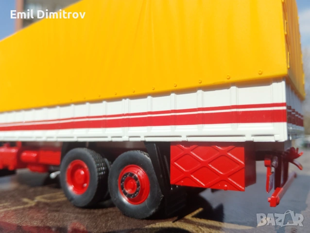 Умален модел на Шкода Европа в мащаб 1:43, снимка 2 - Колекции - 53859538