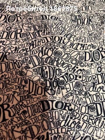 Дамска блуза DIOR страхотна материя за сезона , снимка 2 - Блузи с дълъг ръкав и пуловери - 52589672