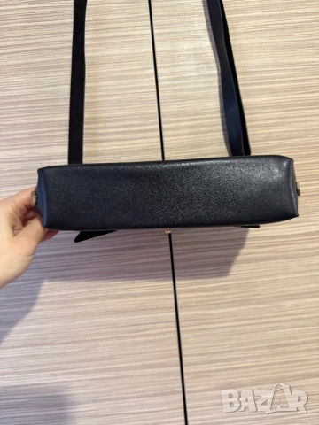 Черна дамска чантичка, снимка 7 - Чанти - 53430301