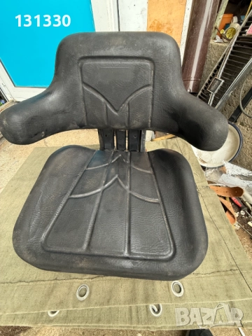Продавам седалка за стройтелна механизация