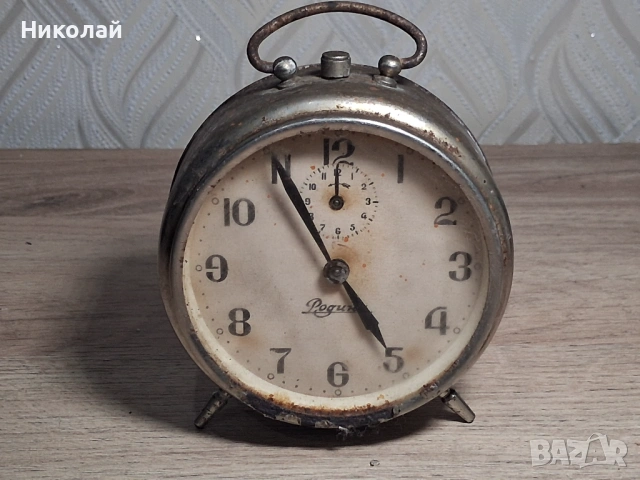 Стар Будилник Настолен Часовник Родина