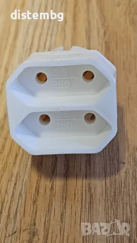 Разклонител с 2 гнезда за плосък щепсел 2х2Р/II, 5A, 250V