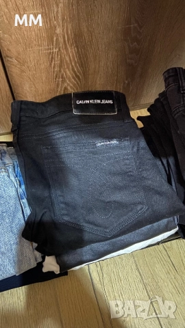 Дънки Calvin Klein- оригинални, снимка 9 - Дънки - 52040197