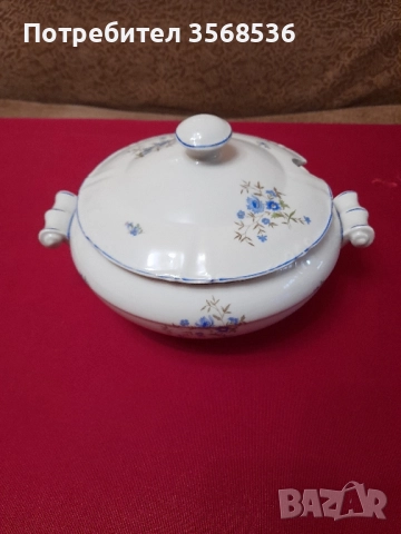 Порцеланов супник