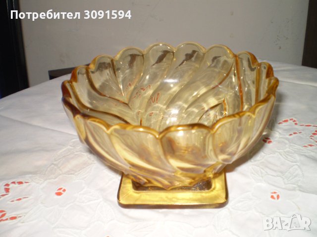 Винтидж арт деко 1930 стъклена купа кехлибарен цвят , снимка 3 - Други ценни предмети - 41709650