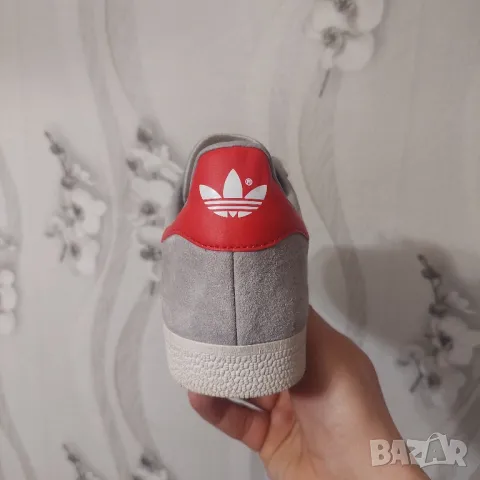 кецове   ADIDAS Gazelle Grey Red Man номер  42 2/3, снимка 14 - Кецове - 33223747