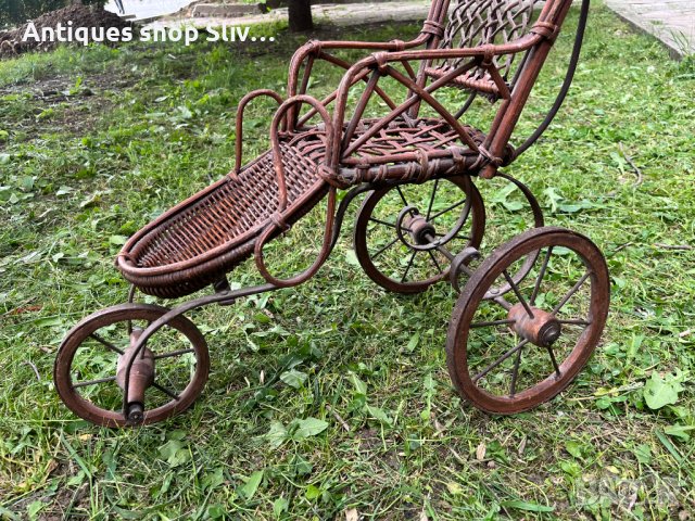 Стара плетена количка за кукли. №3998, снимка 5 - Антикварни и старинни предмети - 40730612