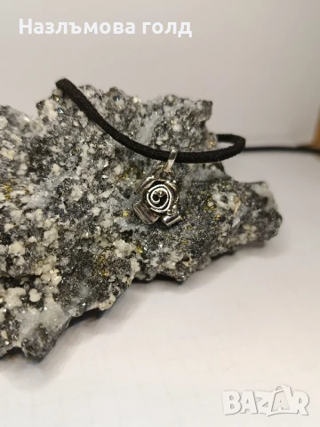 Сребърен медальон ръчна изработка Роза , снимка 4 - Колиета, медальони, синджири - 51320356