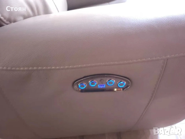 Бежови кожени фотьойли - 2 броя с електрически релакс механизъм, снимка 5 - Дивани и мека мебел - 51954932