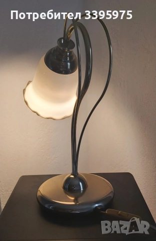 Елегантна нощна лампа с матов абажур от Англия, снимка 4 - Настолни лампи - 51561980