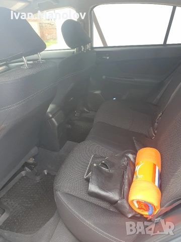 Продавам Subaru XV 1.6i, снимка 7 - Автомобили и джипове - 53691856