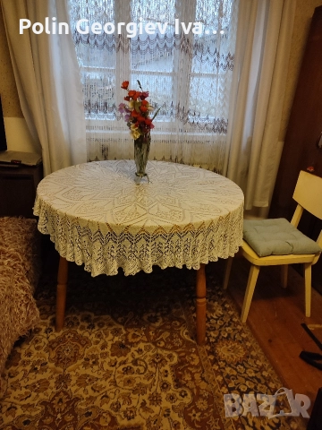 Кръгла ръзгаваема маса 