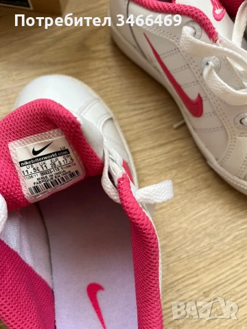Детски маратонки Nike, снимка 7 - Детски маратонки - 51074736