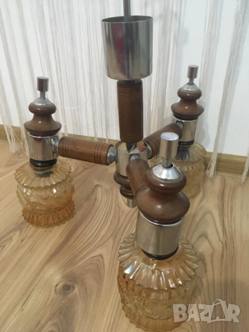 Полилей от дърво и хром